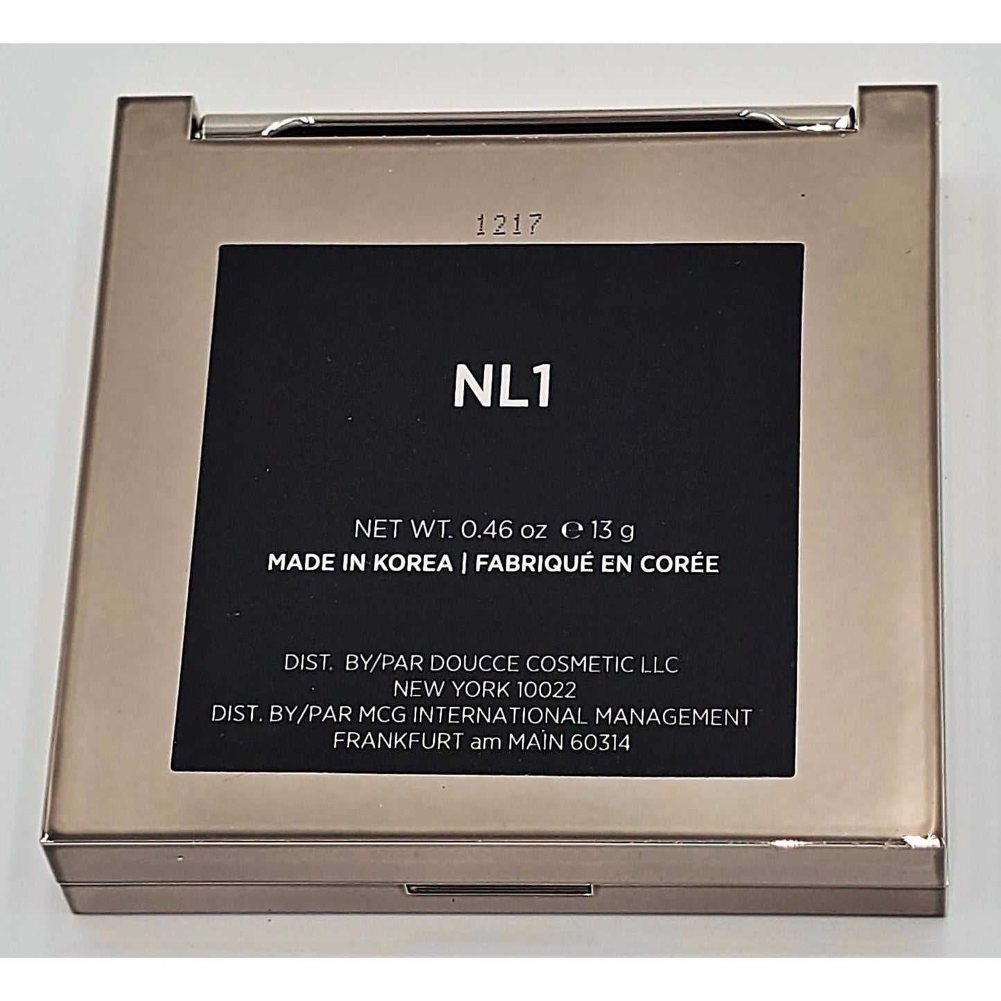Doucce NL1 Compact Makeup Powder - Your Face's New Best Friend