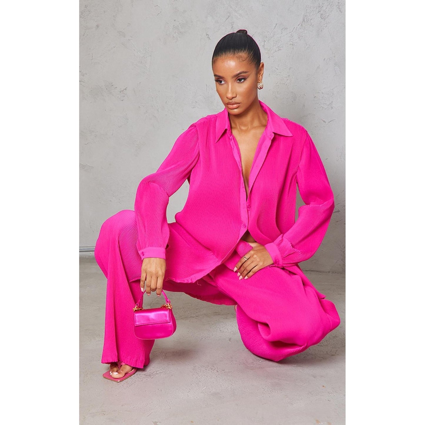 Prettylittlething Hit Pink Plisse Button Front Oversized Shirt/16