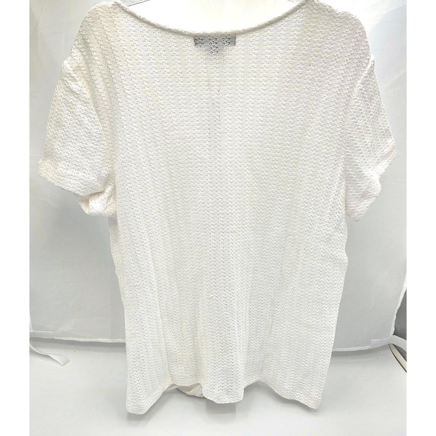 Sanctuary Chic White Button-Front Tie-Knot Top - Your New Favorite Flirt!