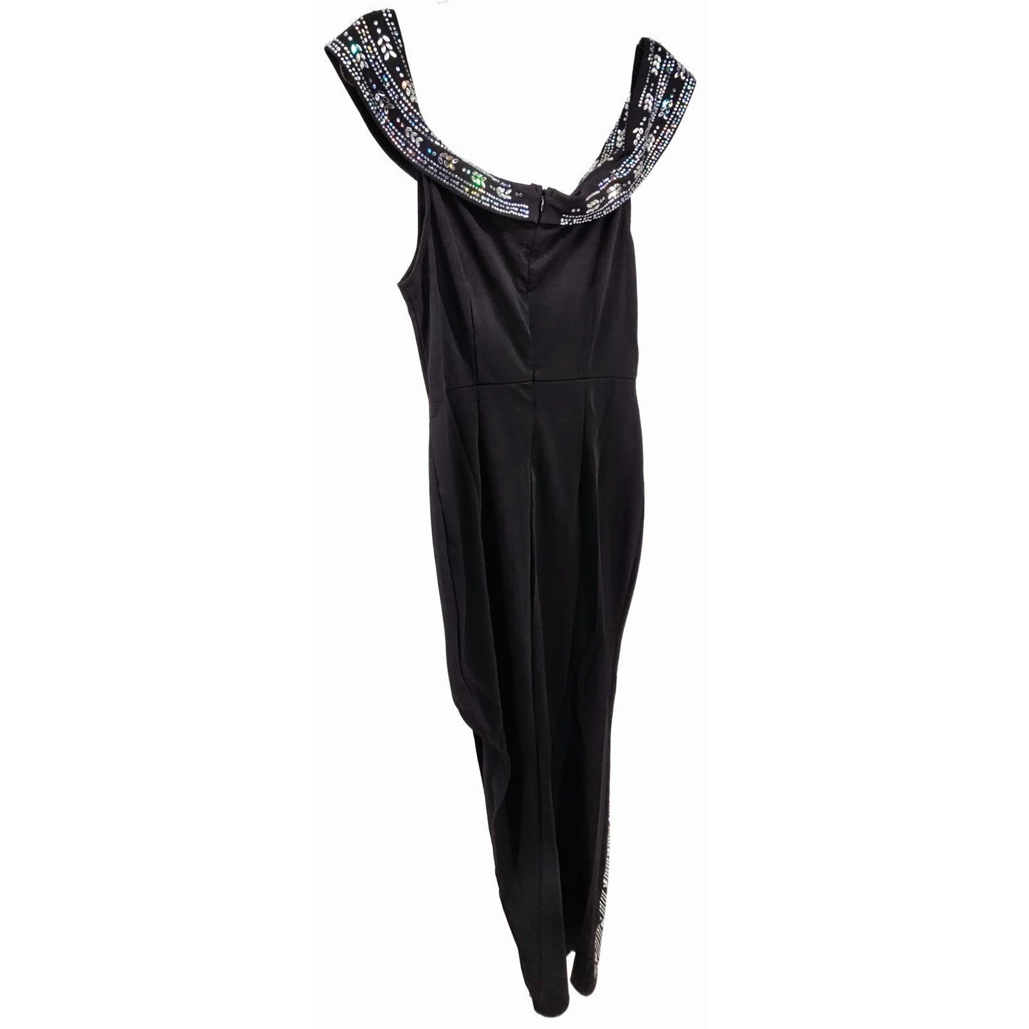 Dazzling Evening Dress with Sparkly Sequin Swirls