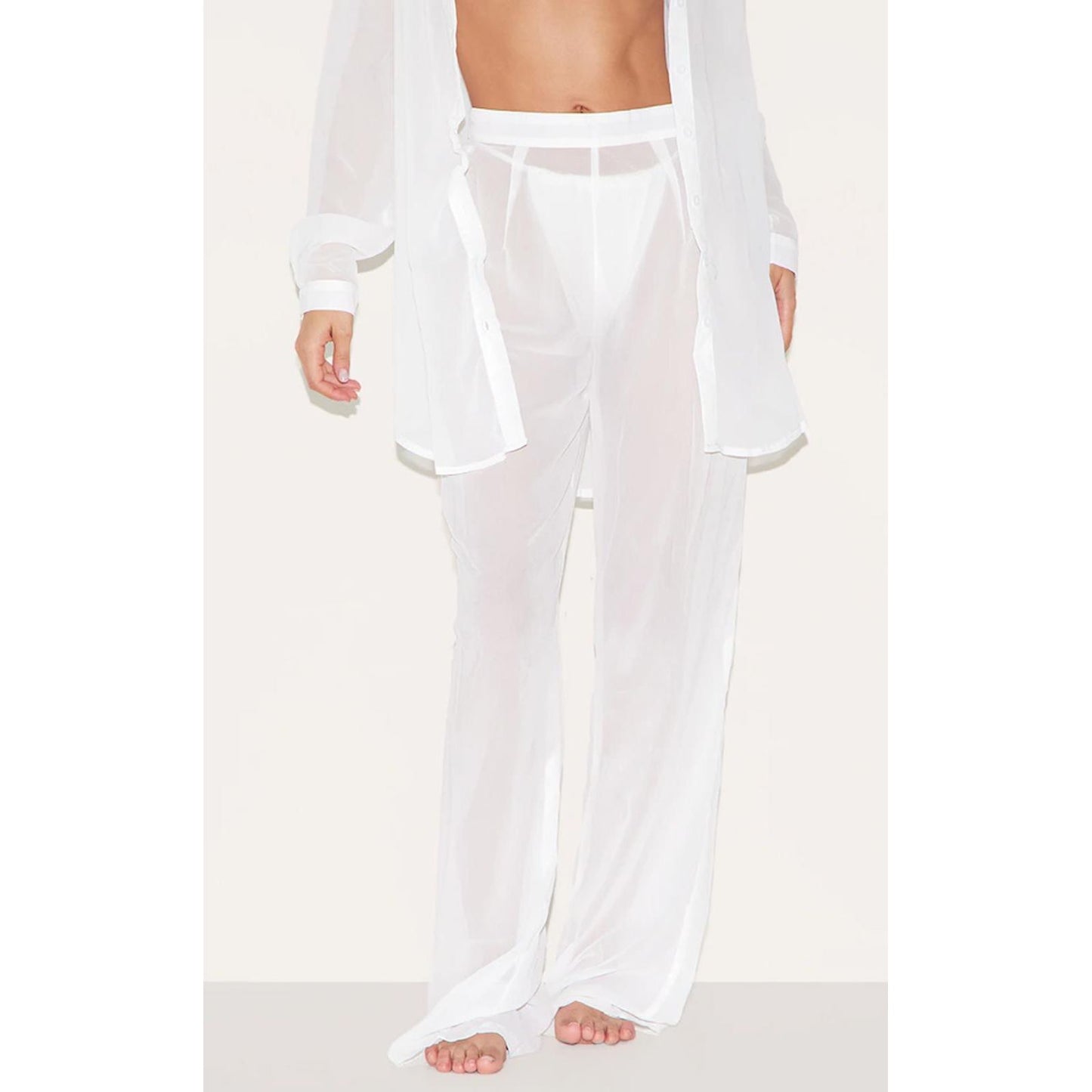 Prettylittlething White Chiffon oversized Plisse trousers/10