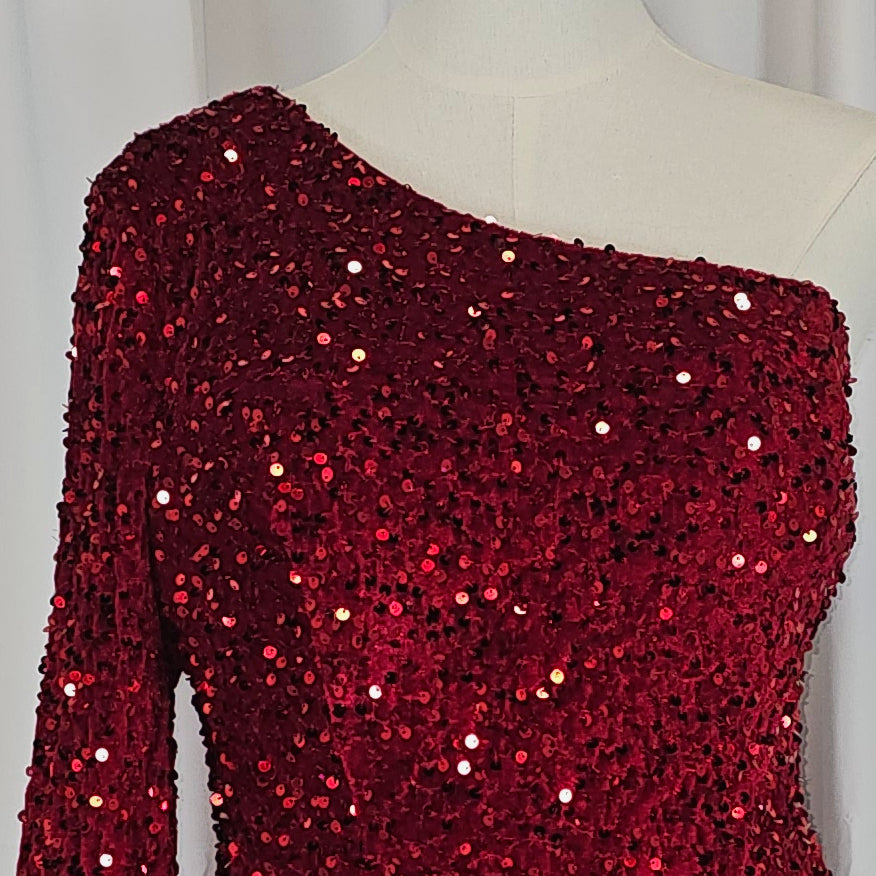 Sparkle & Swirl: The One-Shoulder Showstopper Dress