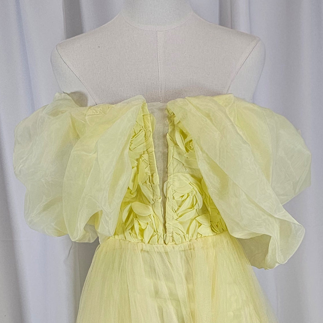 Sunshine Dream Tulle Skirt: Float into Fashion Bliss!