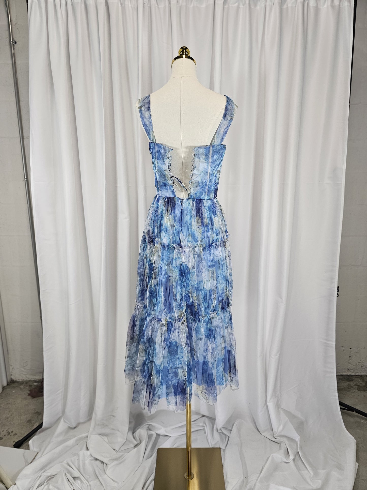 Dreamy Ocean Wave Maxi Dress: Make a Splash this Season!