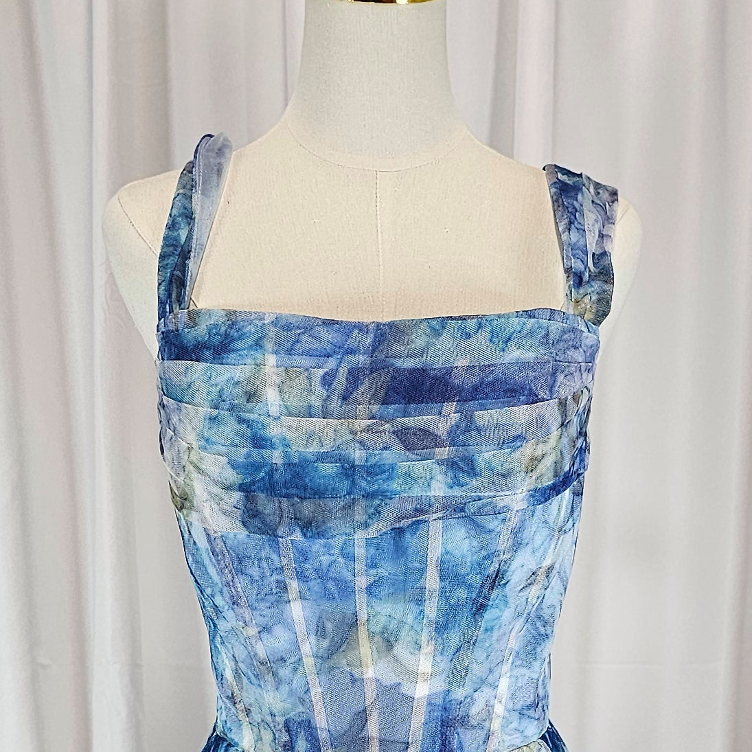 Dreamy Ocean Wave Maxi Dress: Make a Splash this Season!