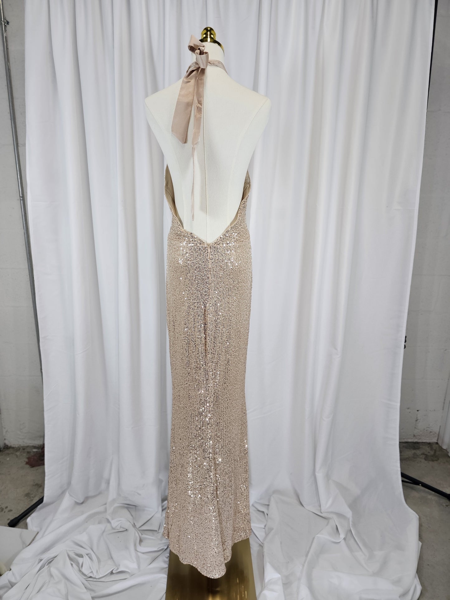 Sparkle Sensation: The Showstopper Evening Gown