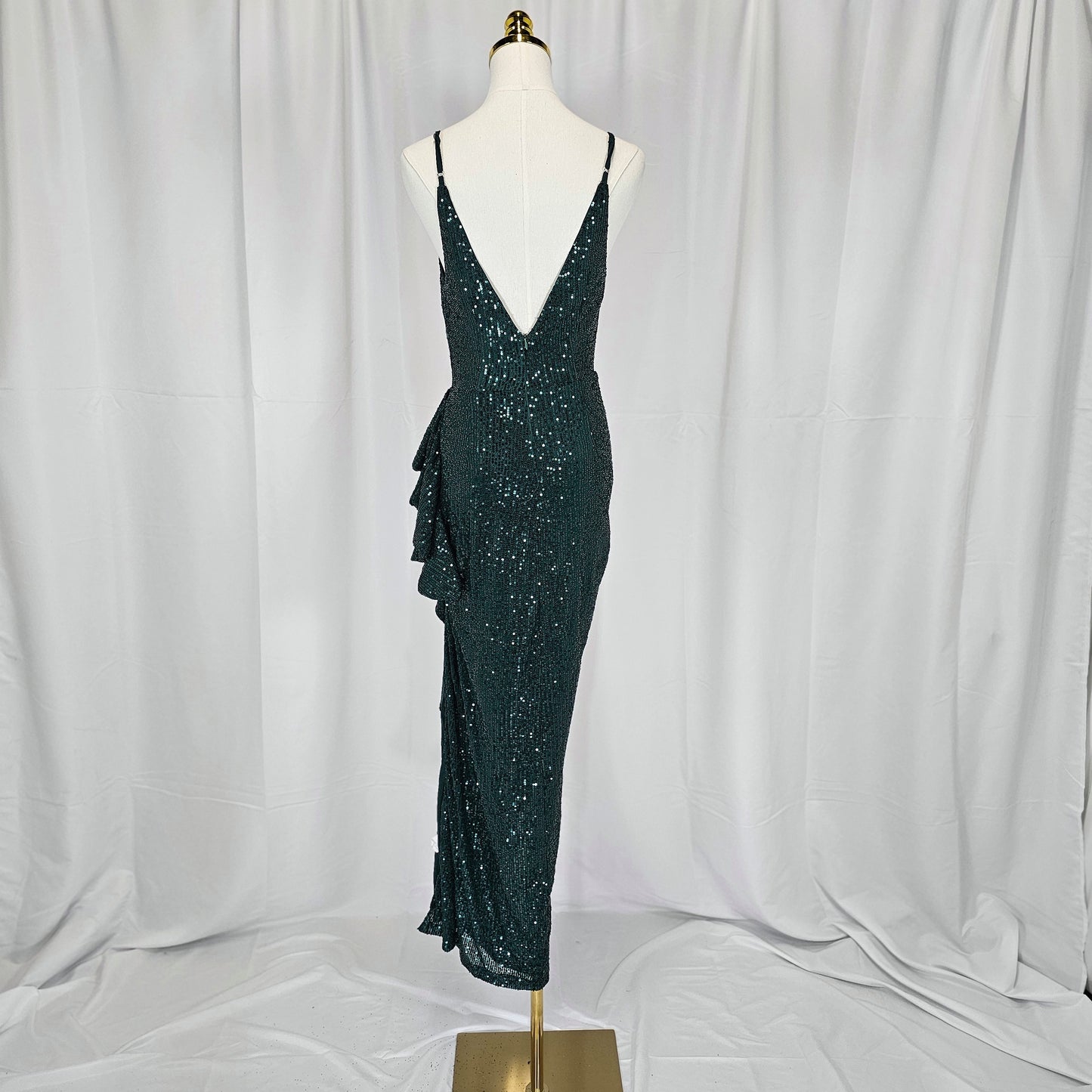 Glimmering Goddess Dress: Unleash Your Inner Diva!