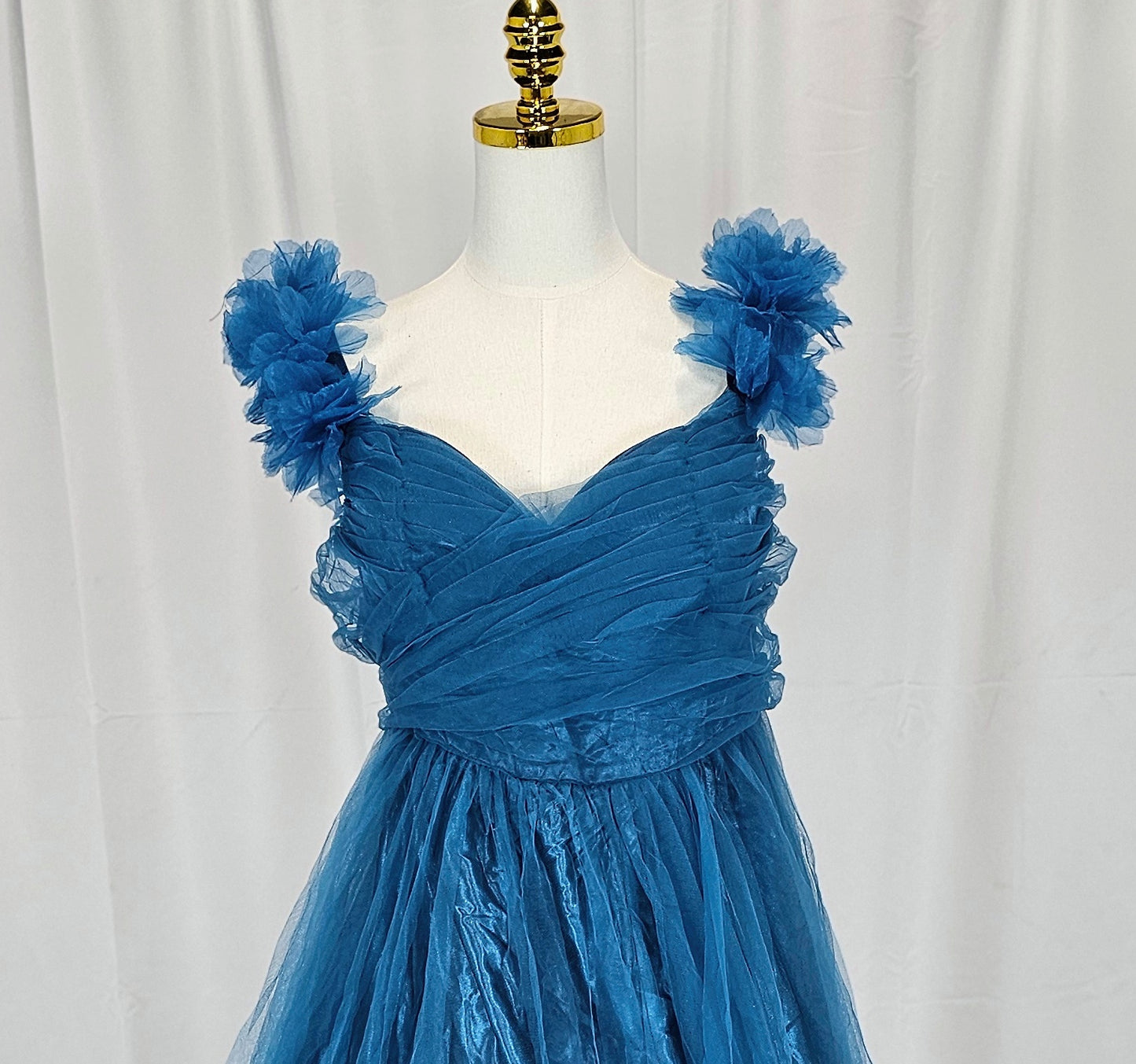 Cinderella Blues: Transformative Tulle Delight