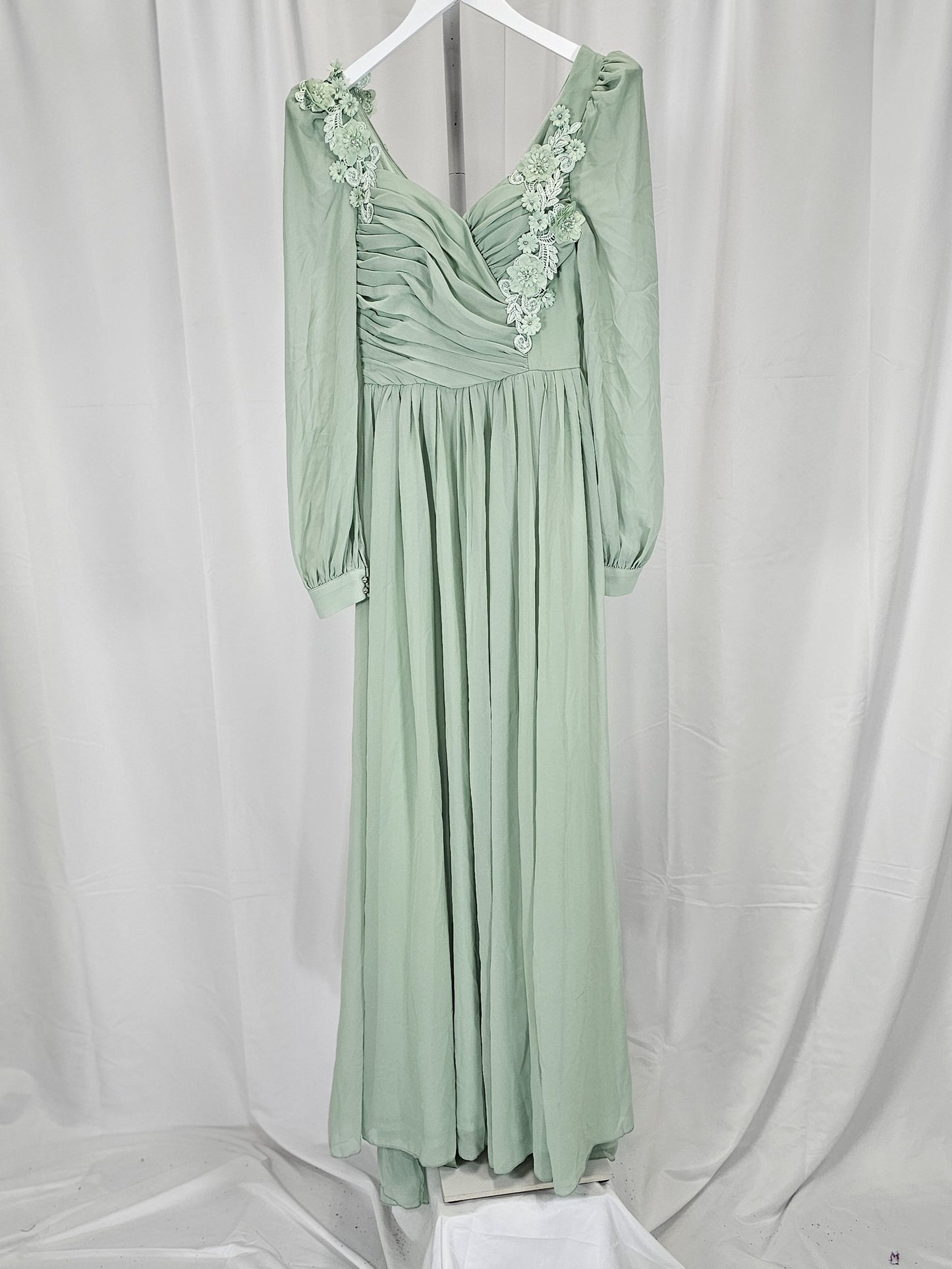 Minty Fresh Dream Dress: Elegance in Every Twirl