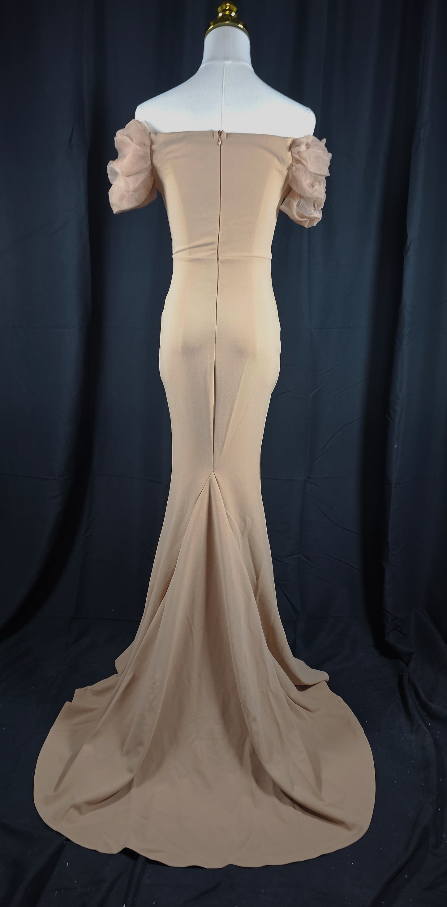 Chic Mirage: Flirty Off-Shoulder Goddess Gown