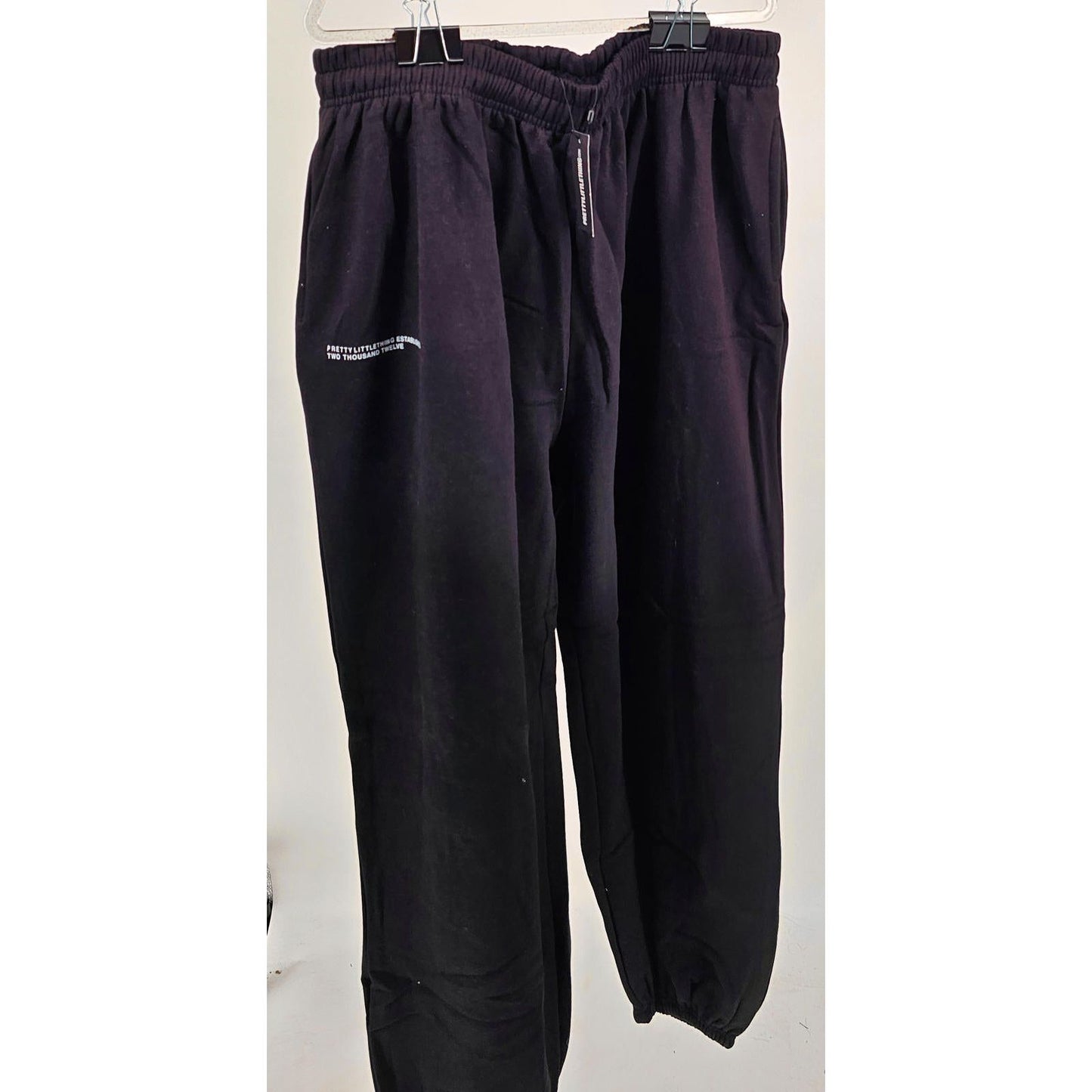 PrettyLittleThing Ultimate Chill Black Sweatpants - Your Couch’s New Best Friend