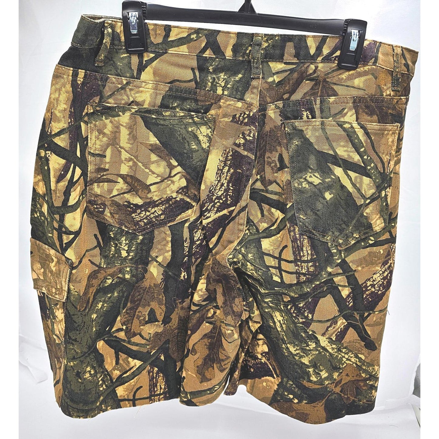 PrettyLittleThing Camo Cargo Shorts - Blend In or Stand Out!/16