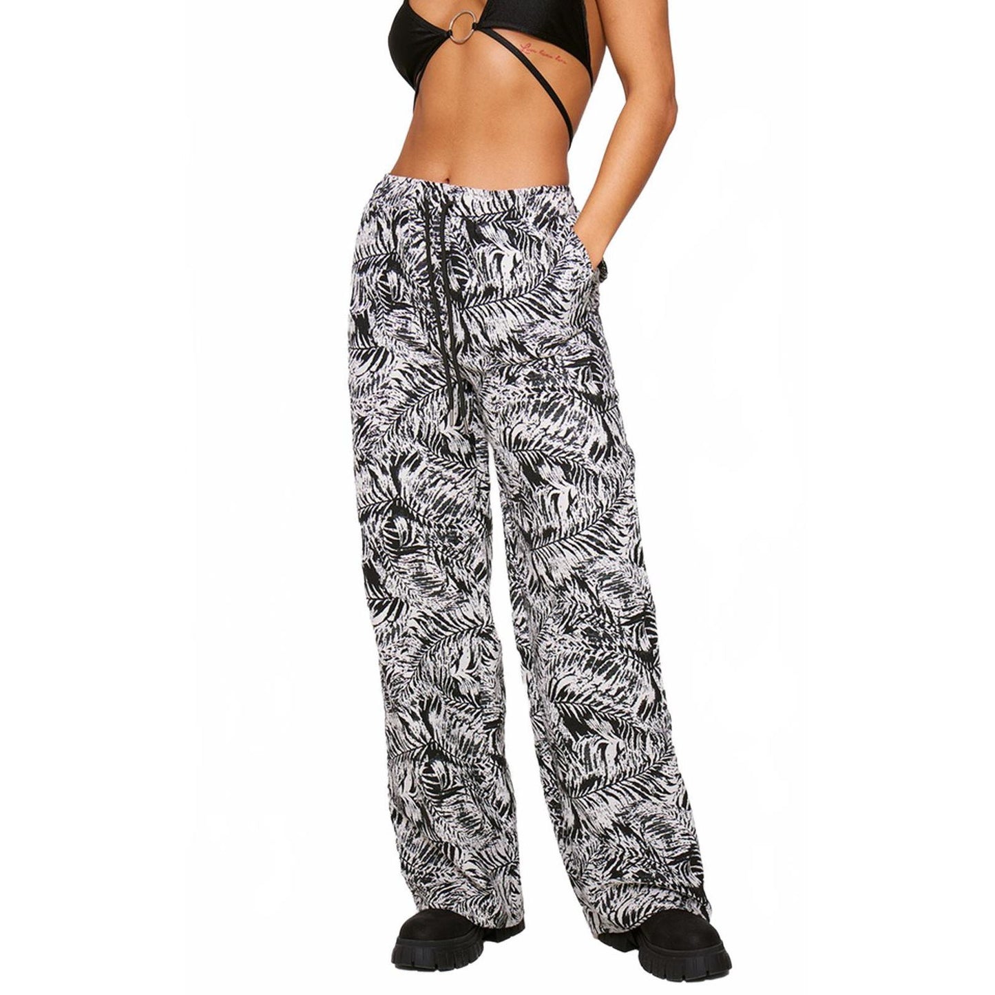 Prettylittlething Printed Jacquard Drawstring Waist Wide Leg Jogger/12