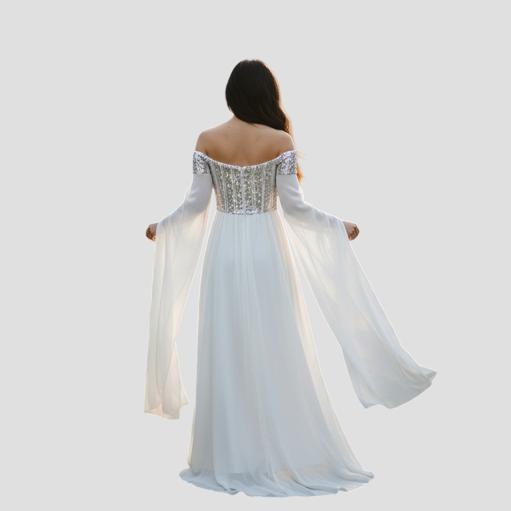 Enchanted Elegance: The Dreamy Off-Shoulder Maxi Dress