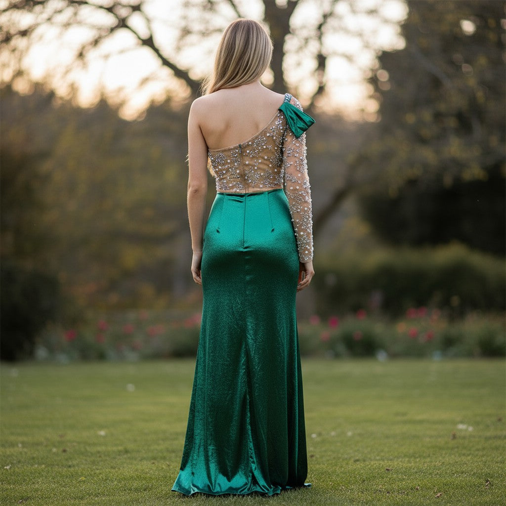 Glamour Unleashed: Sequined Emerald Dream Dress